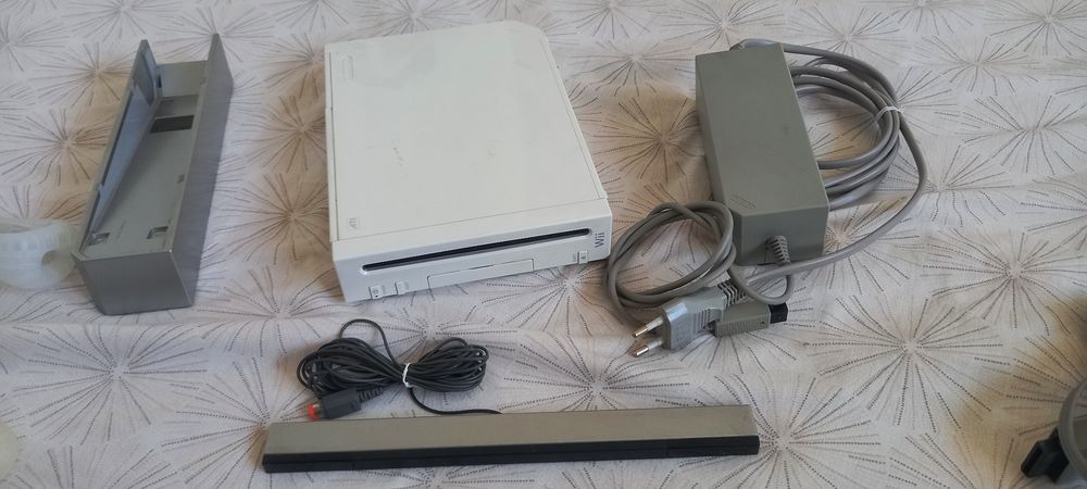 Nintendo Wii Completo + 2 Controles + Jogos Wii Sports + Pistola  + wii2hdmi