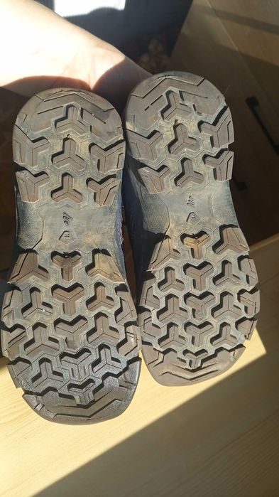 Półbuty dziewczęce decathlon rozm. 35