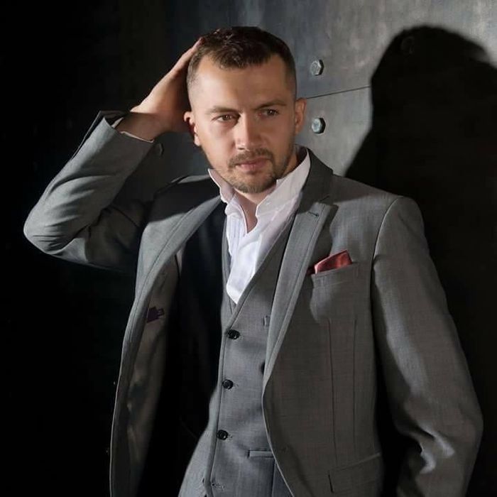 Прокат чоловічих костюмів, прокат смокінгів  ,  фраків