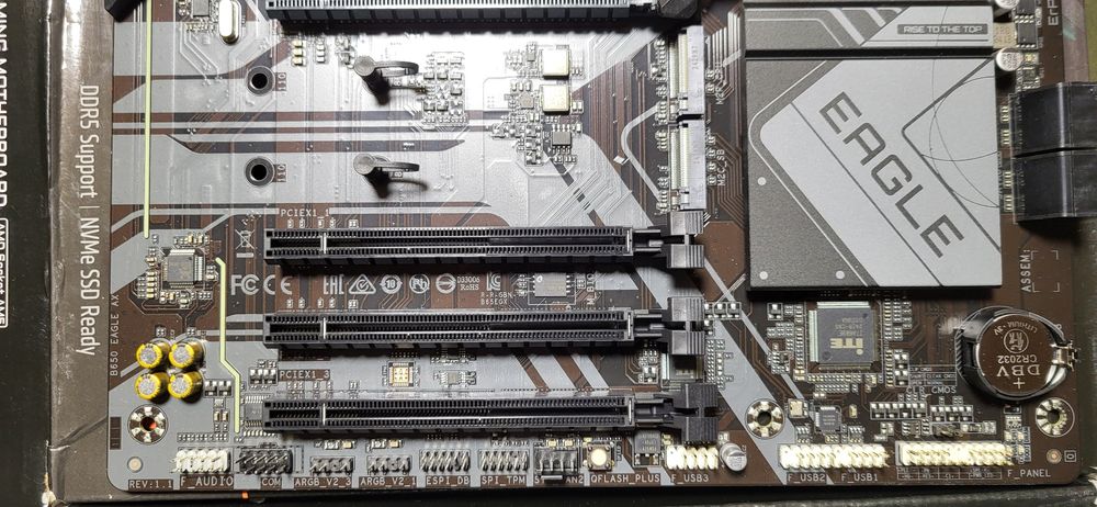Gigabyte B650 EAGLE AX (sAM5, AMD B650)