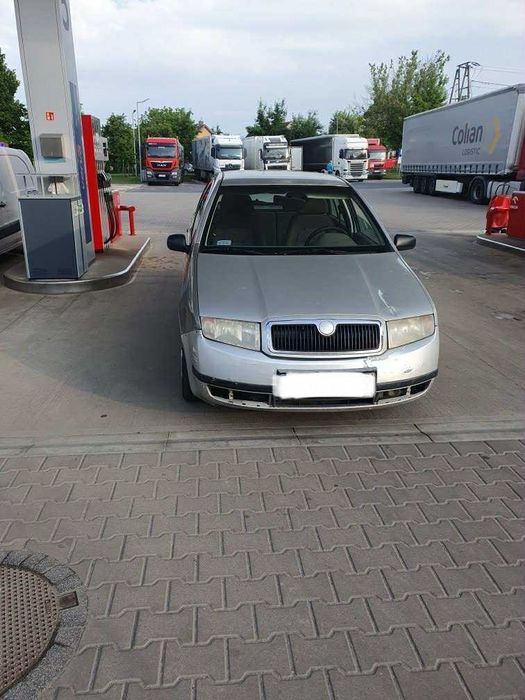 Skoda Fabia I kombi 1.4 mpi klima wspoma elektryka na części srebrny
