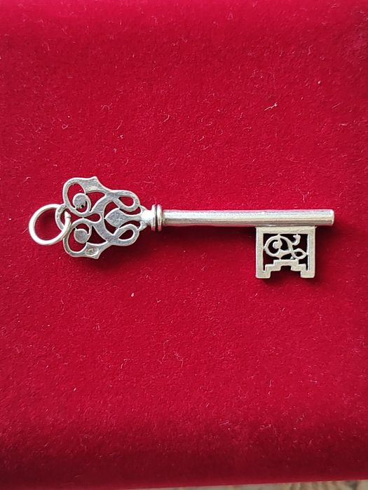 Warmet srebrny kluczyk