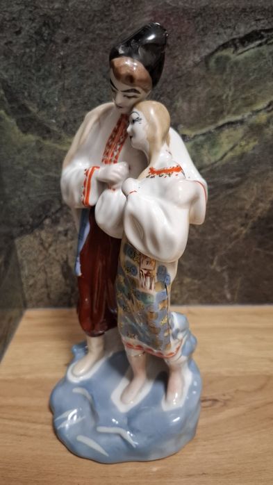 Figurka porcelanowa, Huculska para, Połonne