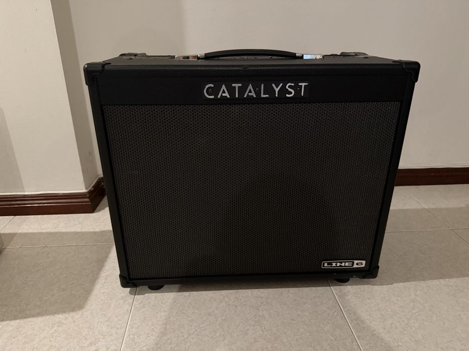 Vendo Line 6 Catalyst 100 Combo