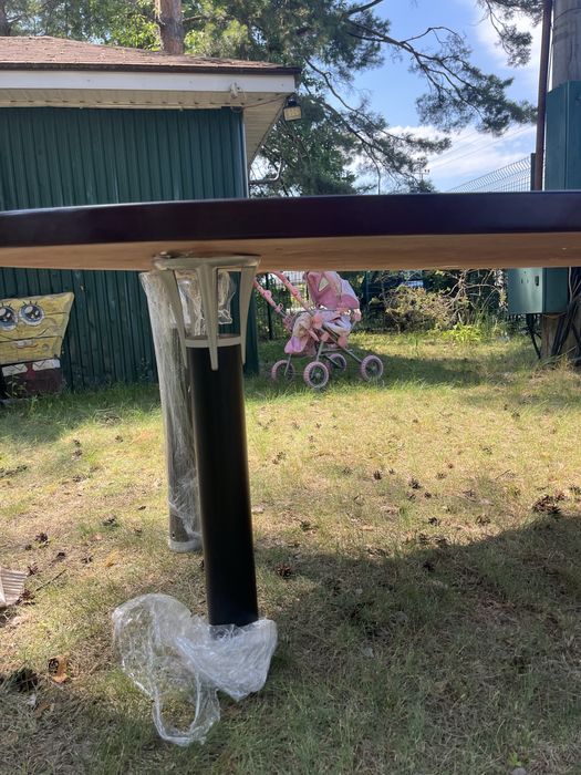 Стол для переговоров