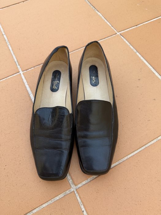 Sapatos classicos quase novos