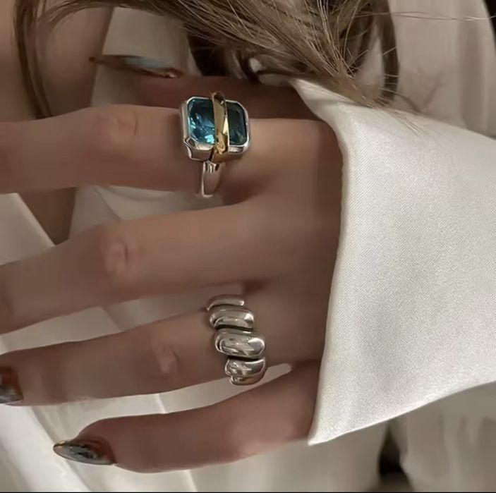 Срібна стильна масивна каблучка