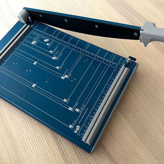 Dahle 560 Gilotyna do Papieru A4, 25 Arkuszy, Długość Cięcia 340 mm