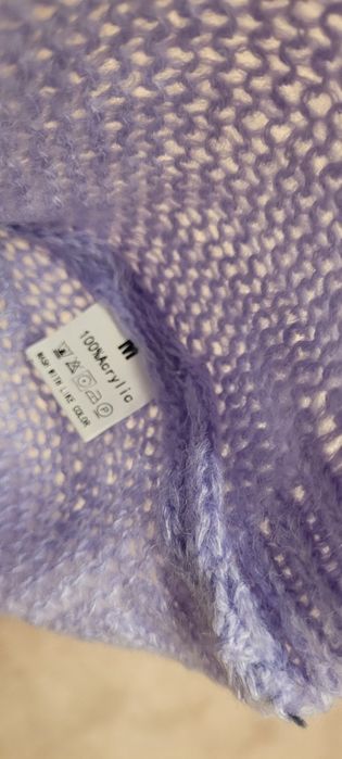 Nowy śliczny sweterek M