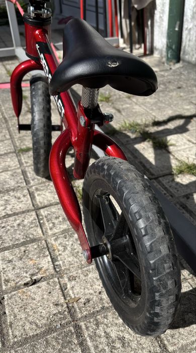 Bicicleta aprendizagem Chicco Red-Bullet.