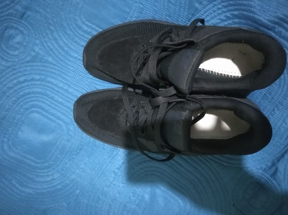 Продам кросівки New Balance 27 см