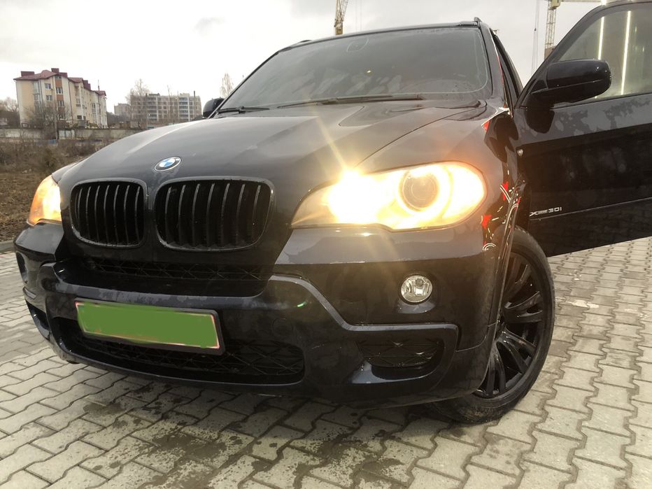 Продам автомобіль бмв х5е70