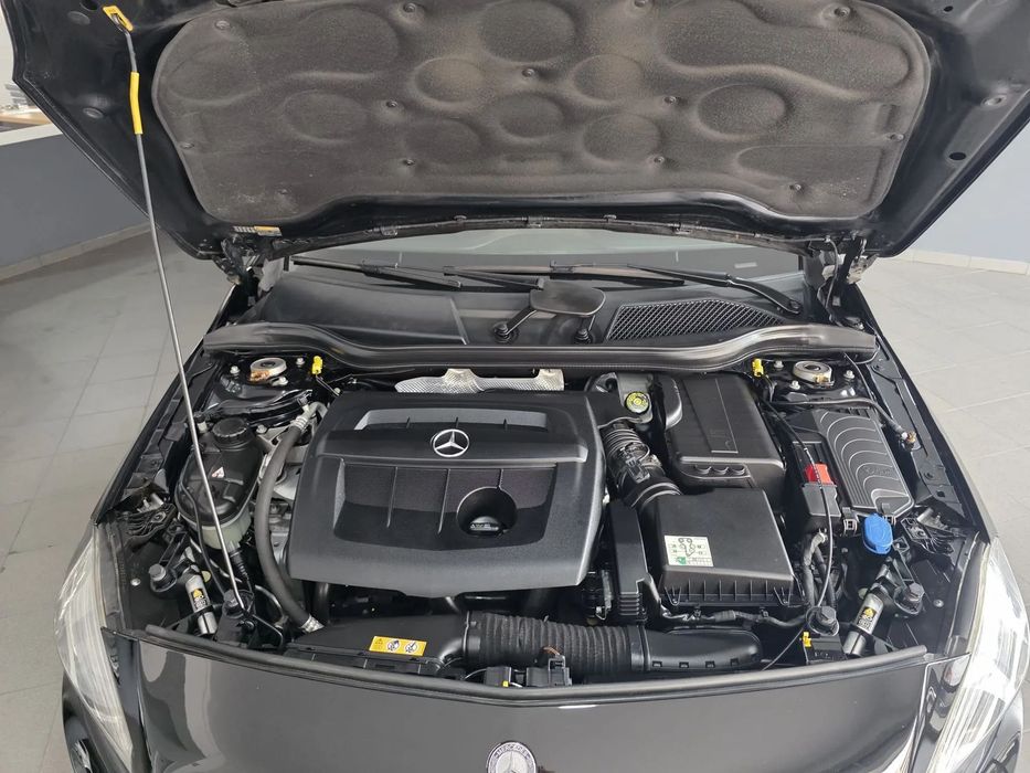 Mercedes-Benz A 180 CDI 7G-DCT AMG Line foto 5