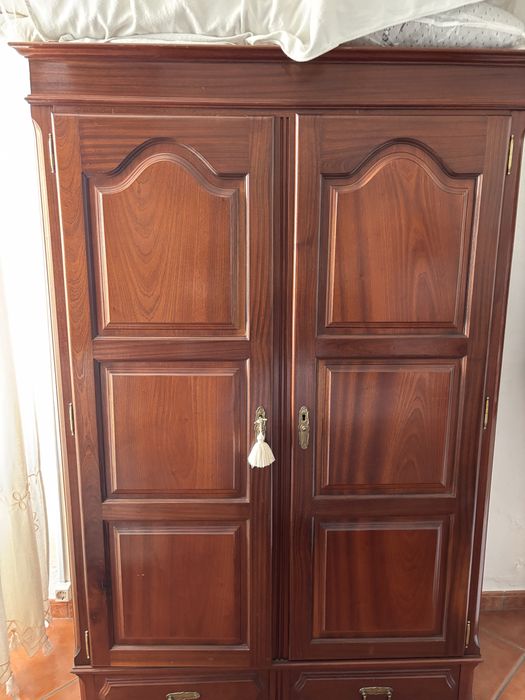 Quarto Singular Completo