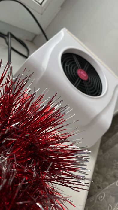 Витяжка для манікюру