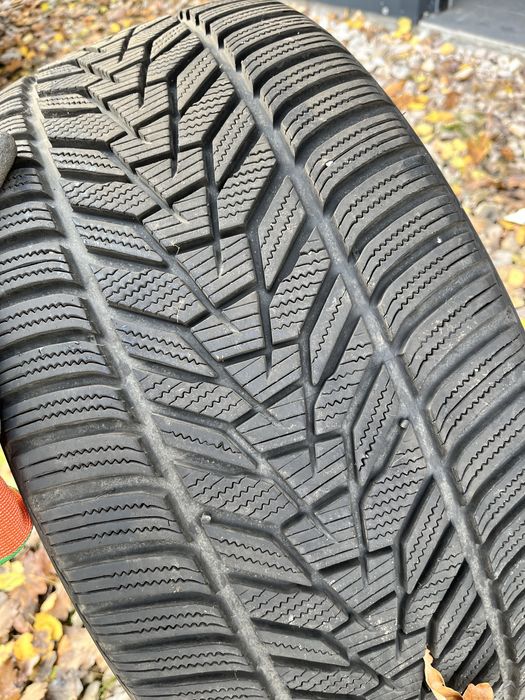 Opony Zimowe Hankook Winter EVO 3 Mercedes 4door 21 cali