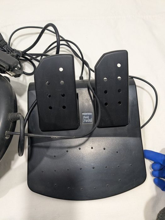 Руль с педалями игровой для компьютера