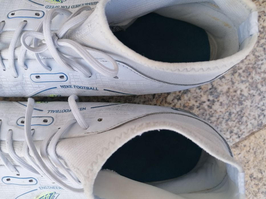 Chuteiras usadas Nike