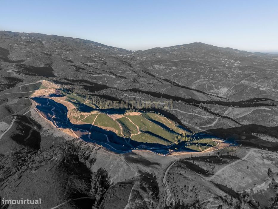 Terreno Rústico de 21 Hectares em Monchique