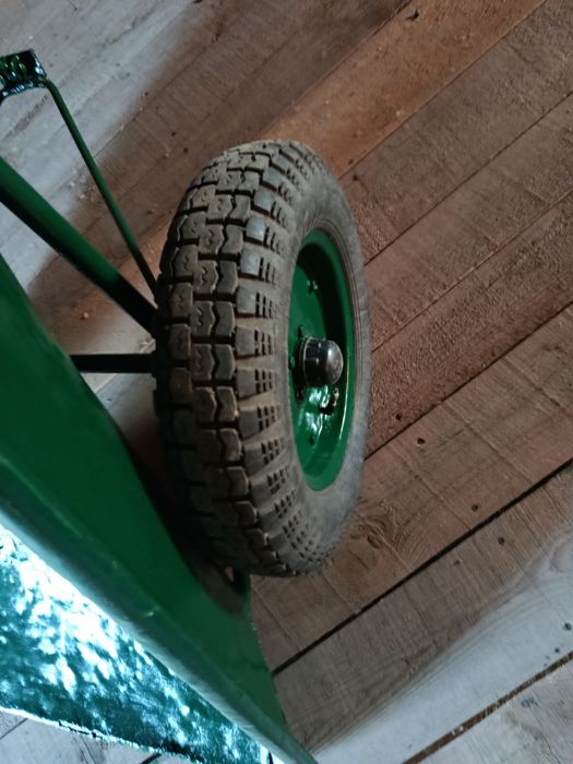 Тачка будівельна,садова