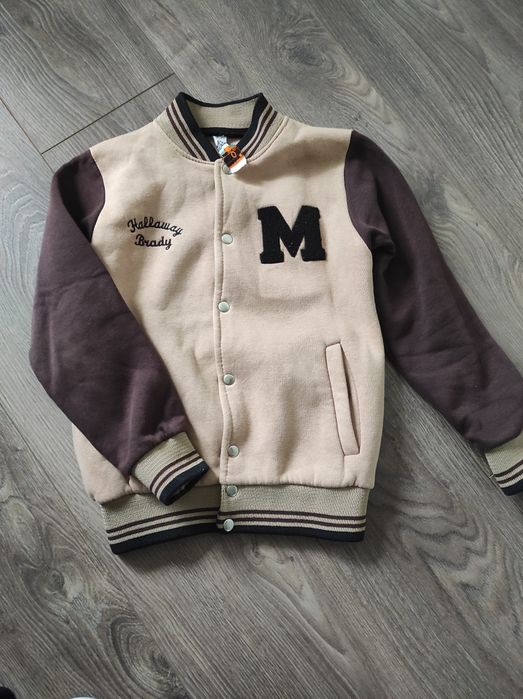 Продам кофтинку підійде для хлопчиків і дівчаток