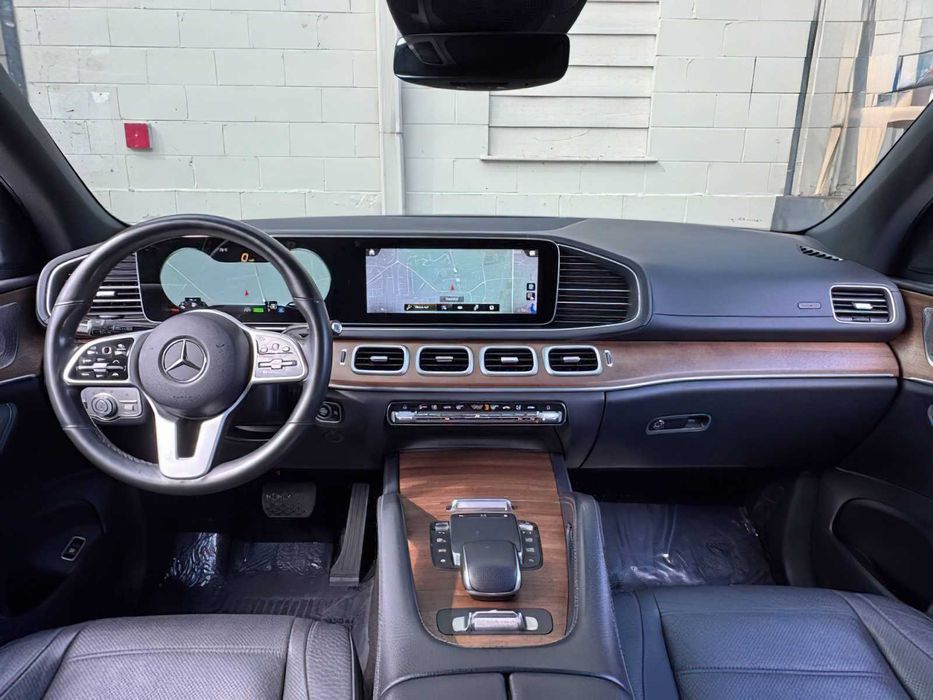 Mercedes-Benz GLS 450      2021