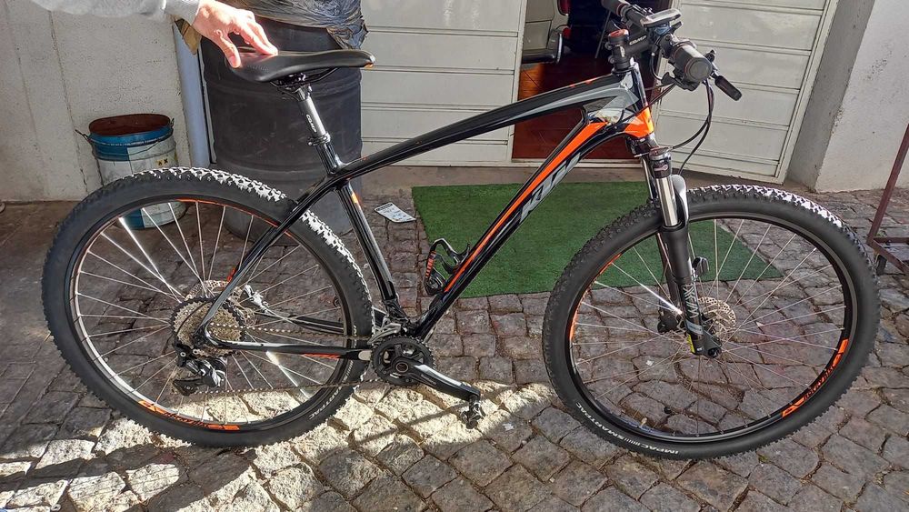 Bike KTM AERA 1964 - RODA 29 E CARBONO  Peso: 12,9kg TAMANHO L