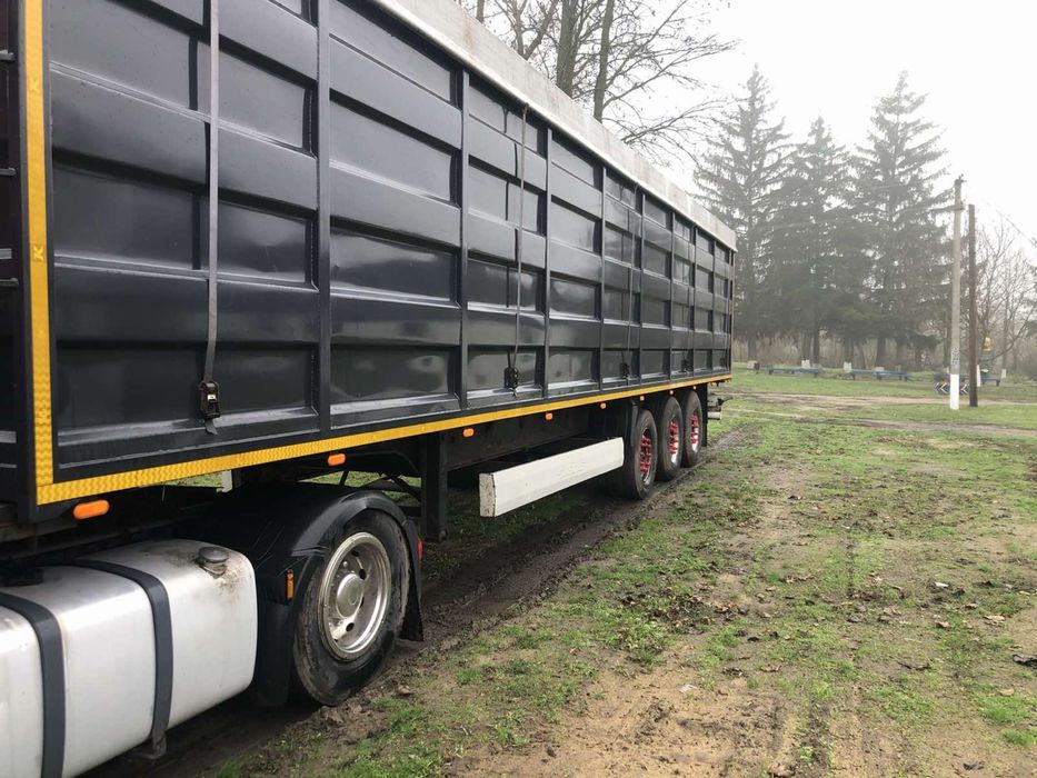 Полупричіп Krone