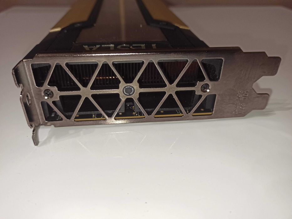 Karta graficzna obliczeniowa Nvidia Tesla V100 32GB PCIe LLM AI CUDA Tensor HBM2