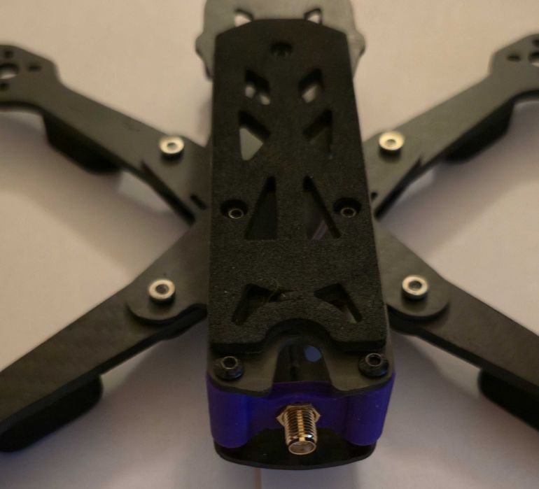 Rama FPV Gad Martian IV 220 mm 4mm karbon + TPU - Stan bardzo dobry