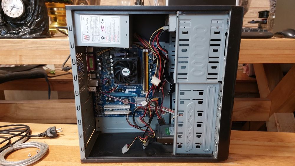 Продам компьютер системный блок и монитор