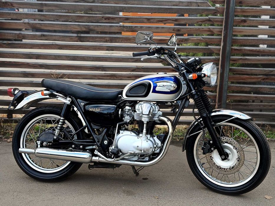 Kawasaki W650 2000 року, 1,3 тис. км пробігу