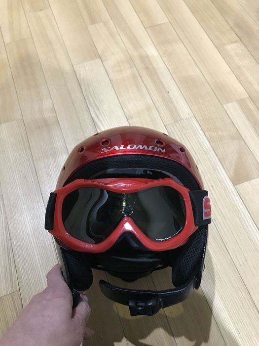 Kask narciarski Salomon 8-11 lat. Dodatkowo gogle gratis