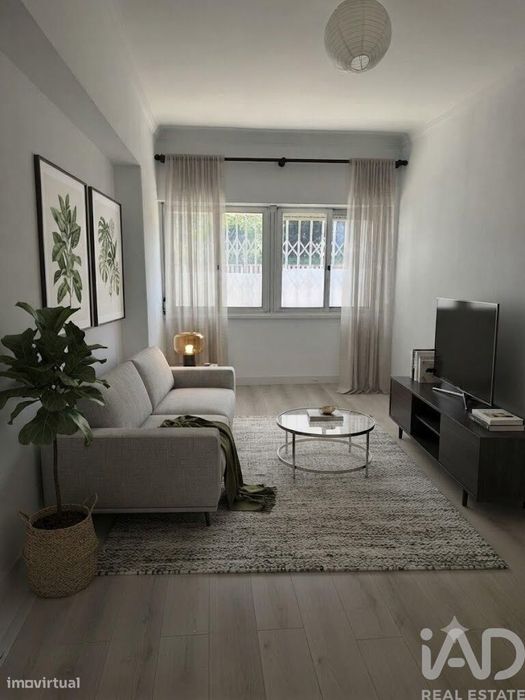 Apartamento T1 em Lumiar de 75 m2