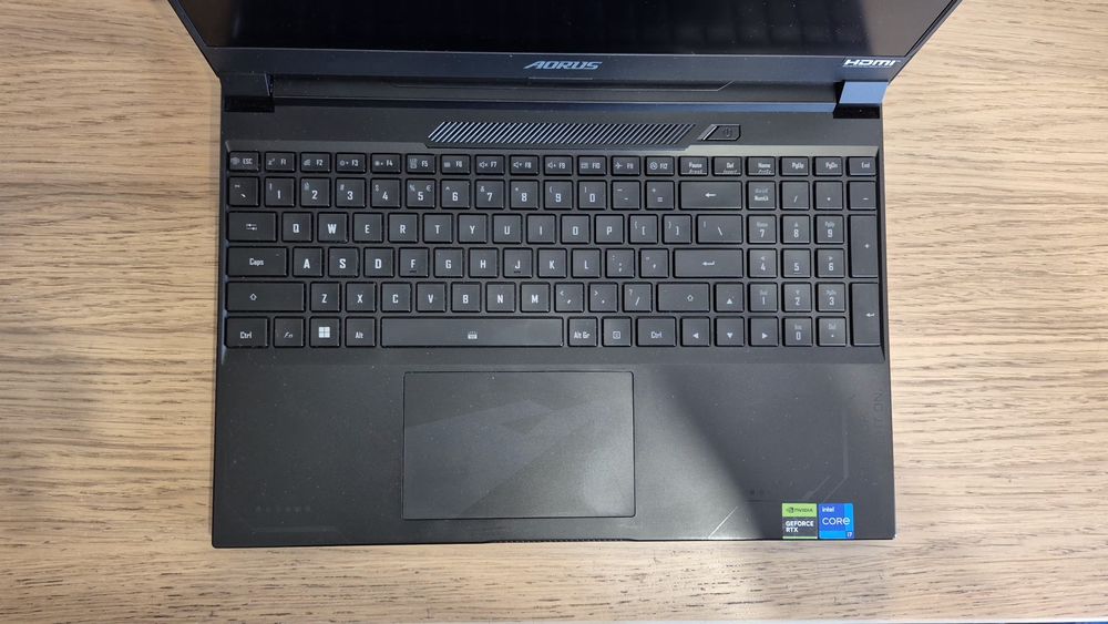 Gigabyte AORUS 15X ASF i7-13650HX/32GB/1TB/Win11 RTX4070/165Hz