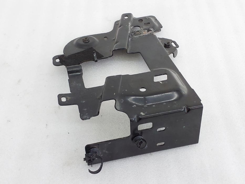 Base / caixa da bateria CITROËN C3 III (SX)