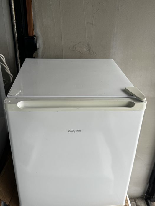 Exquisit Mini lodówka KB05-V-040E biała | pojemność użytkowa 40 l