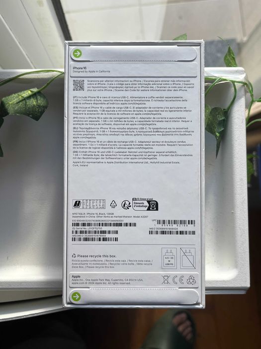 iPhone 16 APPLE (6.1'' - 128 GB - Preto) Novo, com a caixa selada.