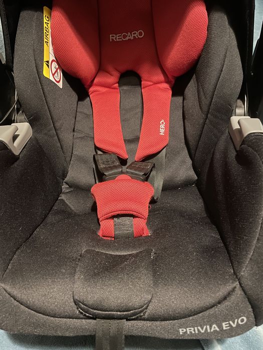 Fotelik samochodowy Recaro Privia Evo + baza Isofix