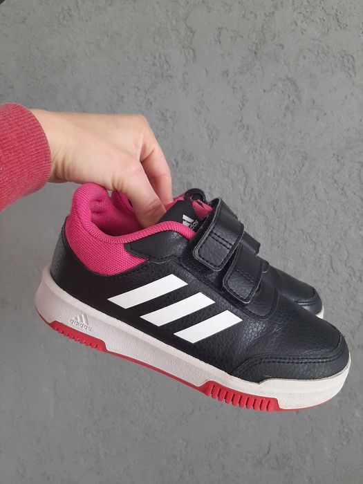 Buty Adidas Tensaur r. 30