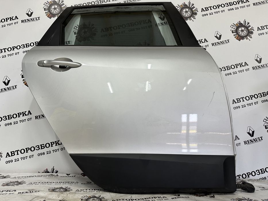 Двері дверь передня задня ліва права Renault Scenic 3 2009-2016 TED69