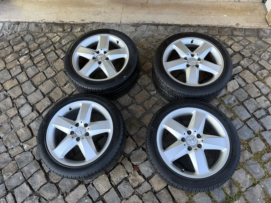 Jantes Mercedes-Benz  17 Pneus Pirelli P-Zero