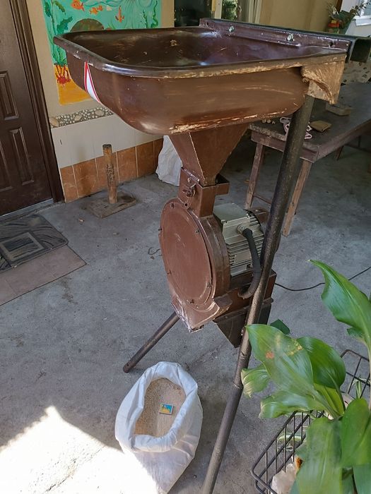 Крупорушка ,измельчитель , ДКУ ,