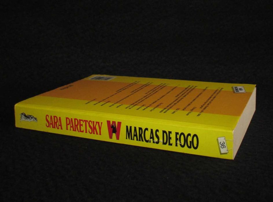 Livro Marcas de Fogo Sara Paretsky