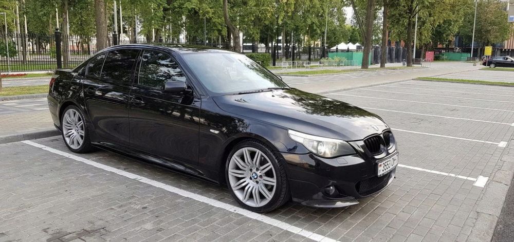 BMW E60 E61 Boczne Dokładki Progów Splittery Podproża M-pakiet Czarny