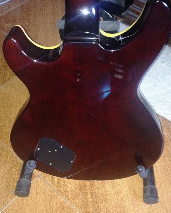 Guitarra eletrica Semi Hollow Body hybrid PIEZO Fishmann