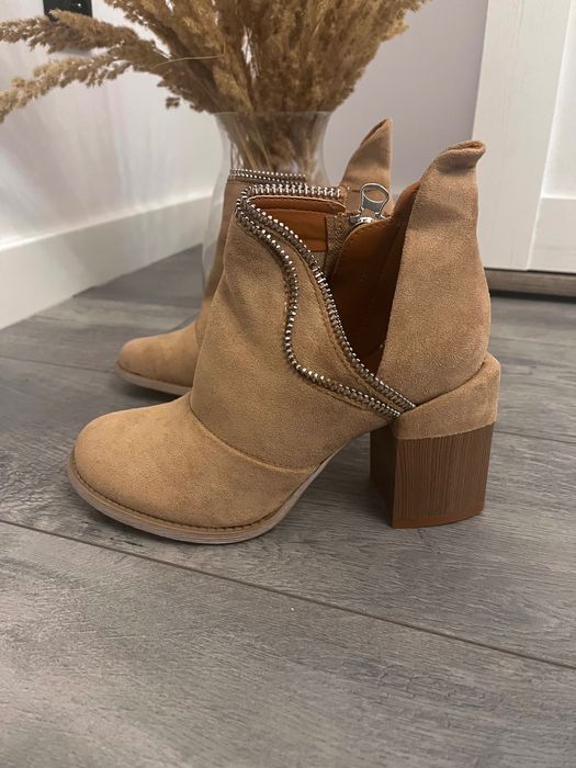 Buty botki camel brąz zamsz rozmiar 38 wiosna