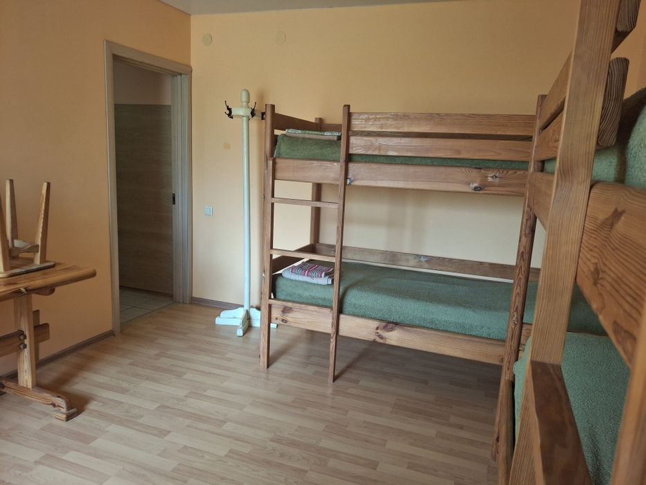 Здається постійне та подобове житло