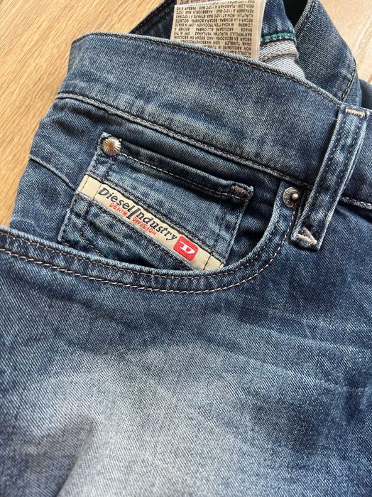 DIESEL Gettegg W29 L34 jeansy damskie