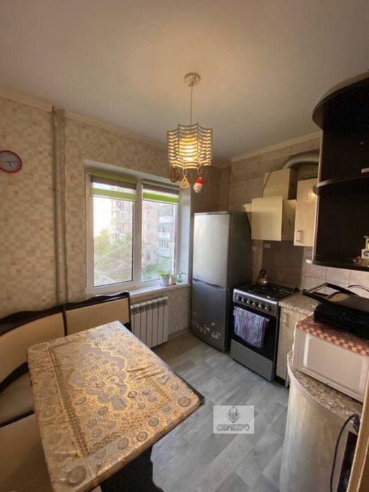 Продаж 1-кімнатної квартири, Комунарський район, вул. Автозаводська (Є-відновлення)